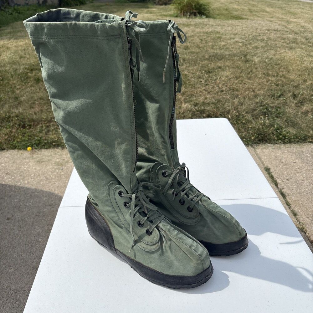 Vintage USGI Bata Mukluk Heavy N-1B Boots Men’s Lg Green Military Cold Weather